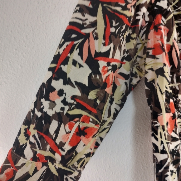 CJ Banks Black Yellow Green Floral 3/4 Sleeve Button Front Shacket Jacket 1X - Picture 8 of 9